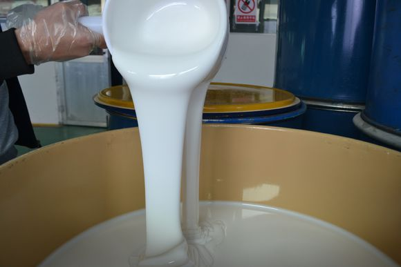 食品級模具硅膠是白色的嗎 ？